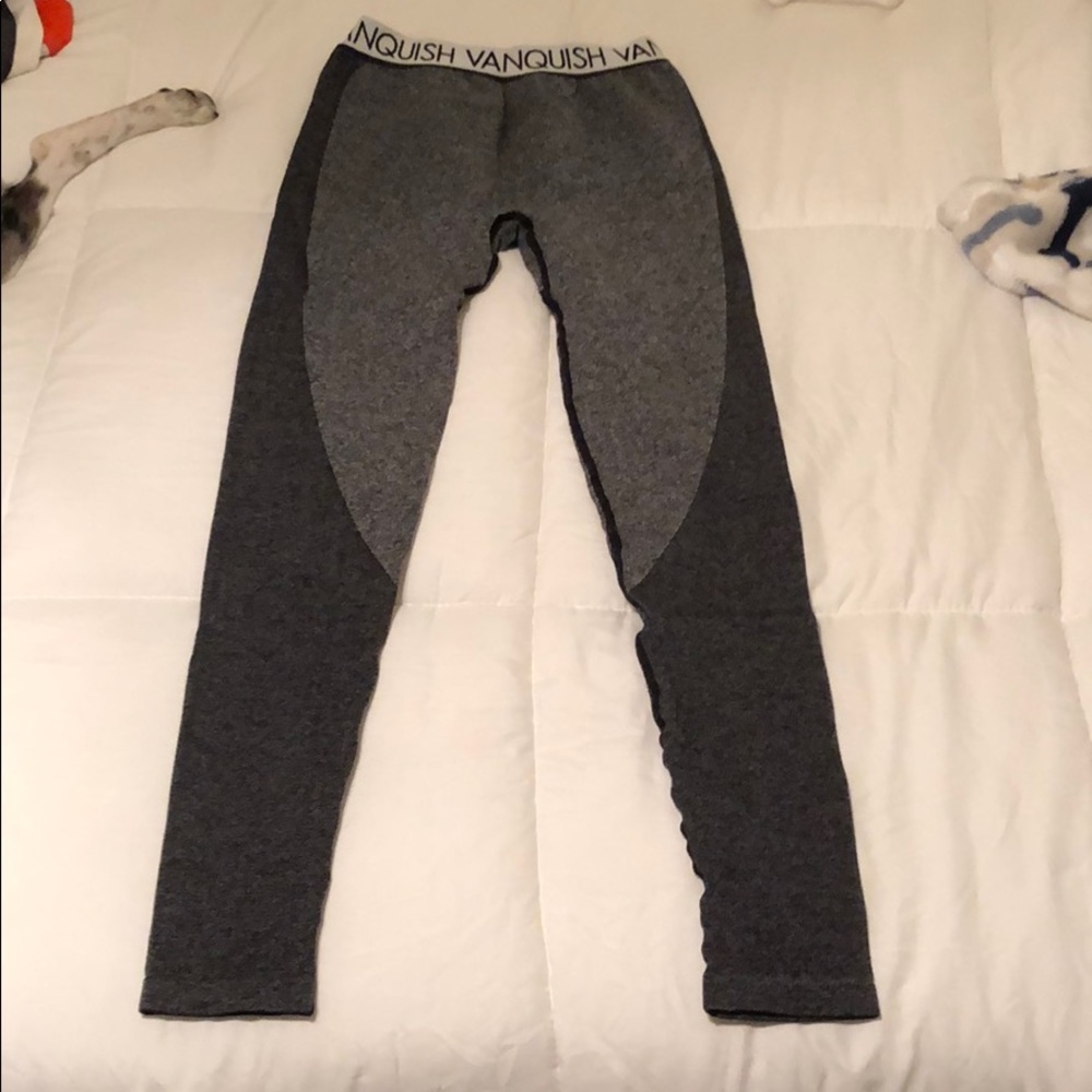 VANQUISH fit leggings